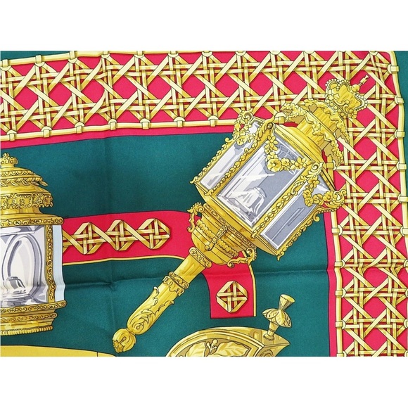 Hermes Green and Gold Carriage Motif Scarf - Picture 3 of 13